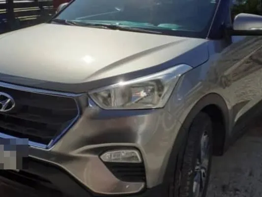 El mismo Hyundai Creta con el frente reparado, paragolpes y óptica nuevos y pintura terminada